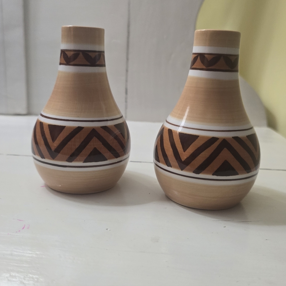 Hand Painted Thailand Brown Tan Small Bud Vases Decor Chevron Southwestern Style